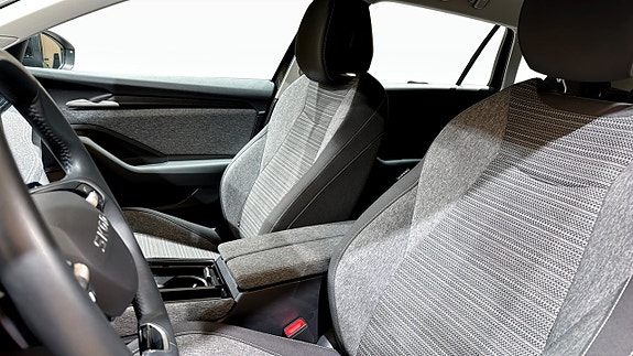 Skoda Superb 8 of 22