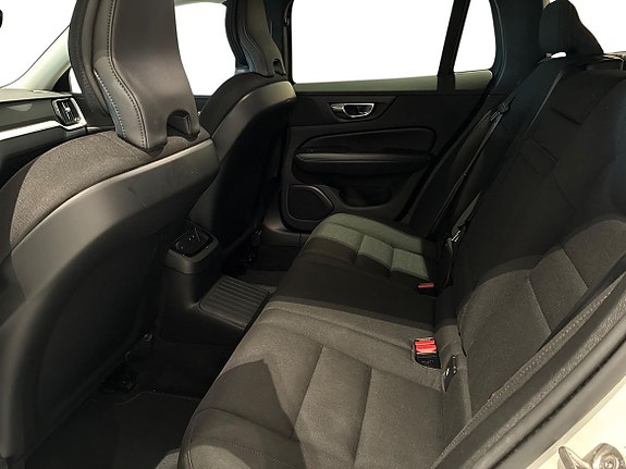 Volvo V60 6 of 16