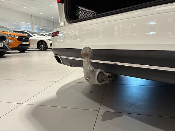 Volvo V60 14 of 16