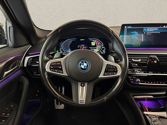 BMW 530e 6 of 11
