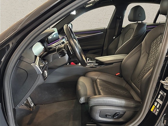 BMW 530e 4 of 11
