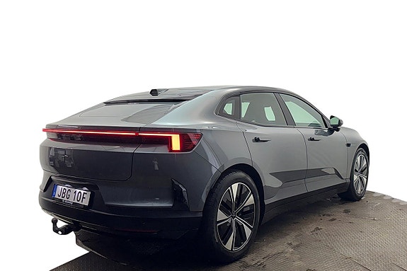 Polestar 4 7 of 30