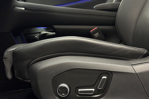 Polestar 4 14 of 30