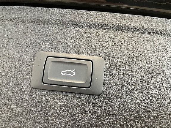Audi Q5 10 of 27