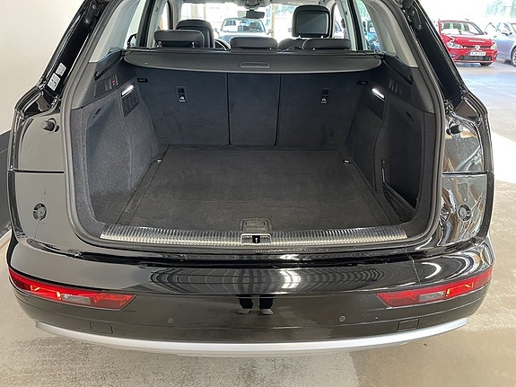 Audi Q5 9 of 27