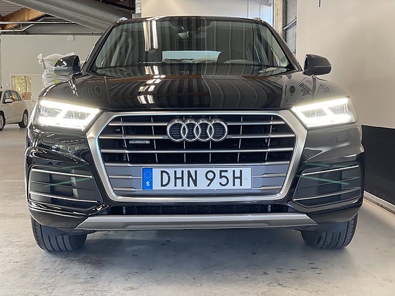 Audi Q5 3 of 27