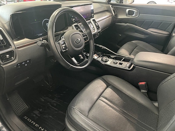 Kia Sorento 13 of 27