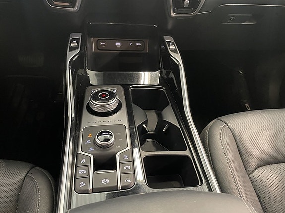 Kia Sorento 17 of 27