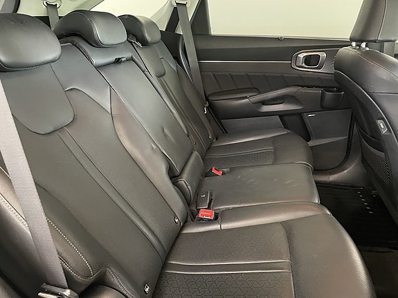Kia Sorento 19 of 27