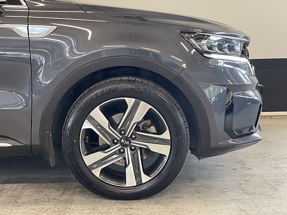 Kia Sorento 5 of 27