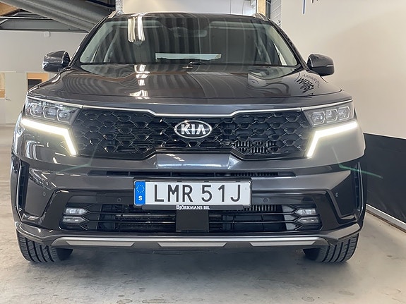 Kia Sorento 3 of 27