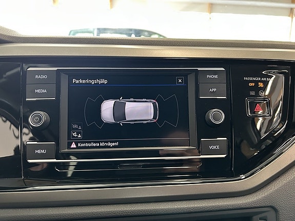 Volkswagen Polo 16 of 18