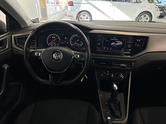 Volkswagen Polo 12 of 18