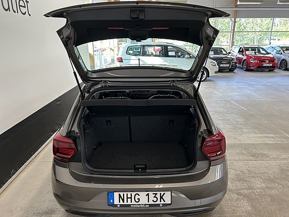 Volkswagen Polo 9 of 18