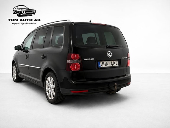 Volkswagen Touran 4 of 26