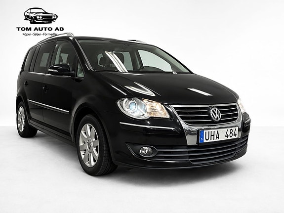 Volkswagen Touran 6 of 26
