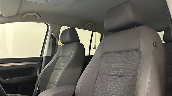 Volkswagen Touran 10 of 26