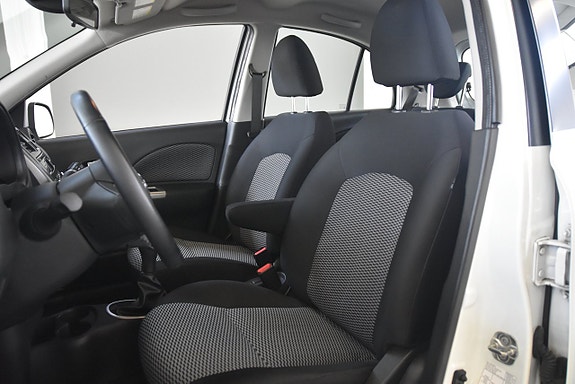 Nissan Micra 7 of 16