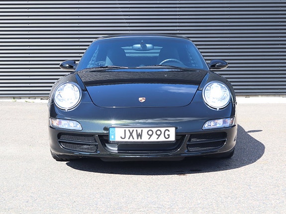 Porsche 911 Carrera 4S 4 of 23