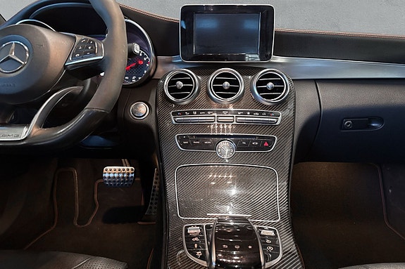 Mercedes-Benz C450 11 of 17