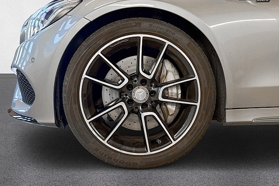 Mercedes-Benz C450 9 of 17