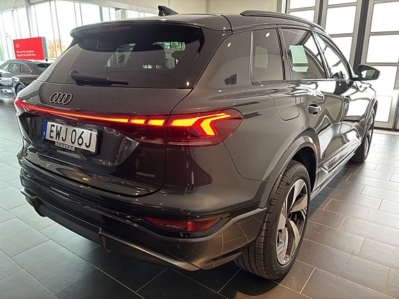 Audi Q6 e-tron 5 of 10