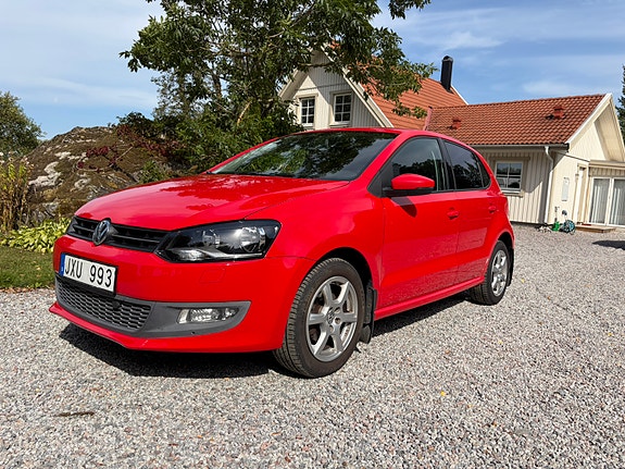 Volkswagen Polo 2 of 5