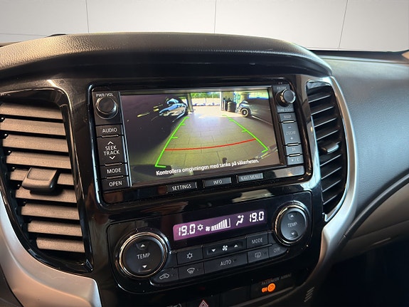 Mitsubishi L200 17 of 23