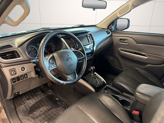 Mitsubishi L200 8 of 23