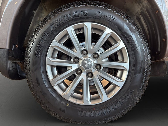 Mitsubishi L200 19 of 23