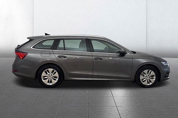 Skoda Octavia 4 of 9