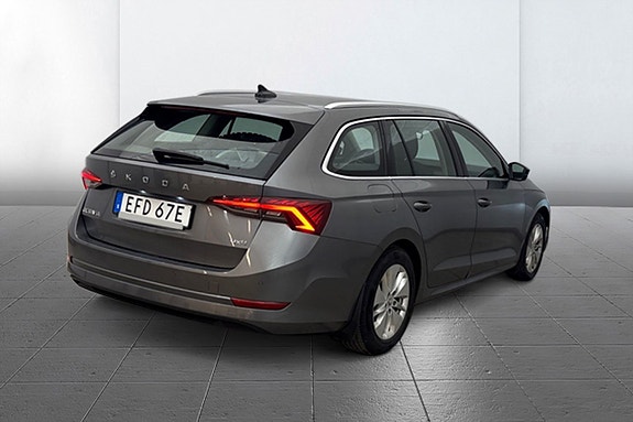Skoda Octavia 5 of 9