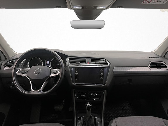 Volkswagen Tiguan 13 of 27