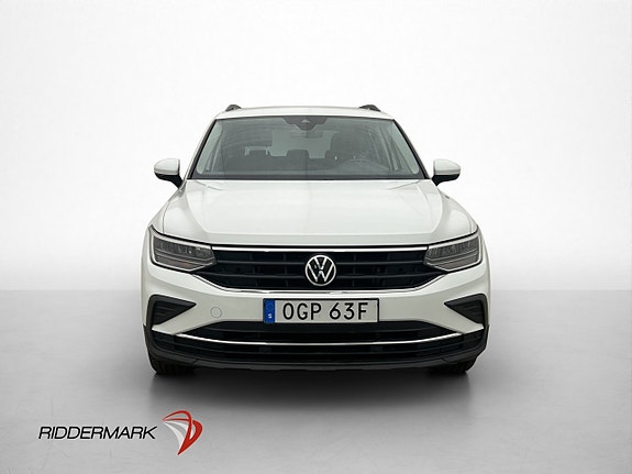Volkswagen Tiguan 2 of 27
