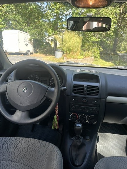 Renault Clio 6 of 7