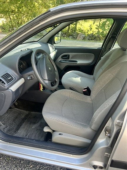 Renault Clio 4 of 7