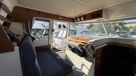 Nimbus 380 Commander / 2x VP D4-260 -2007 13 of 27