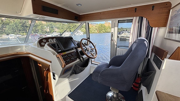 Nimbus 380 Commander / 2x VP D4-260 -2007 12 of 27