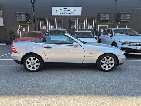 Mercedes-Benz SLK230