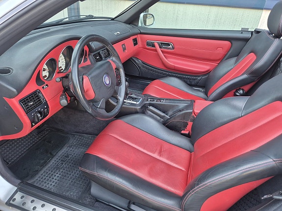 Mercedes-Benz SLK230 6 of 7