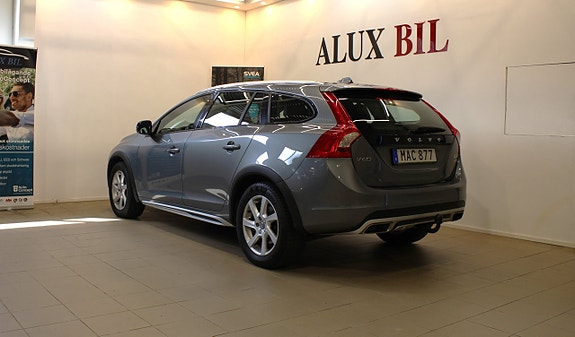 Volvo V60 Cross Country 5 of 20