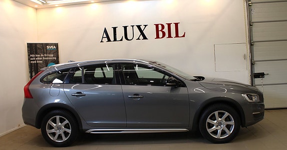 Volvo V60 Cross Country 9 of 20