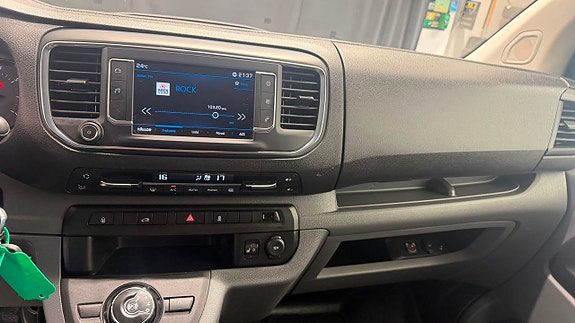 Peugeot Expert 8 of 12