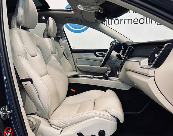 Volvo XC60 9 of 13