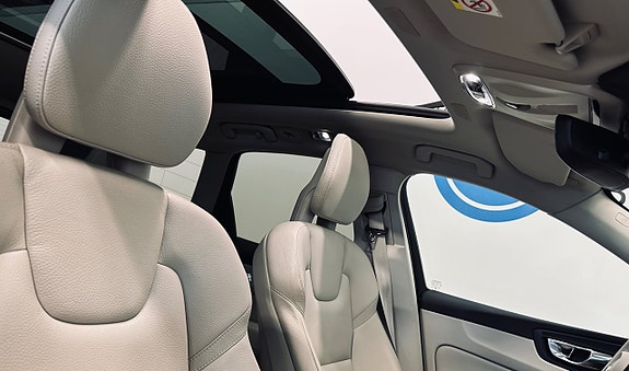 Volvo XC60 12 of 13