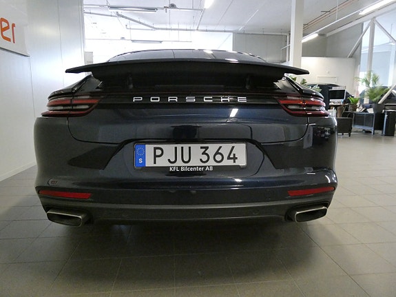 Porsche Panamera 4 6 of 26
