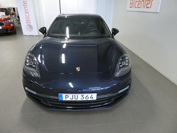 Porsche Panamera 4 10 of 26