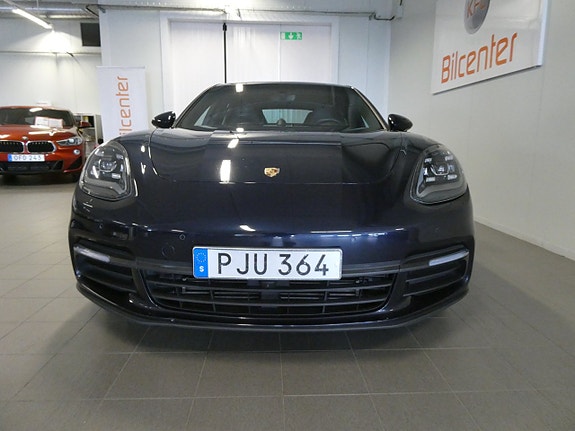 Porsche Panamera 4 9 of 26