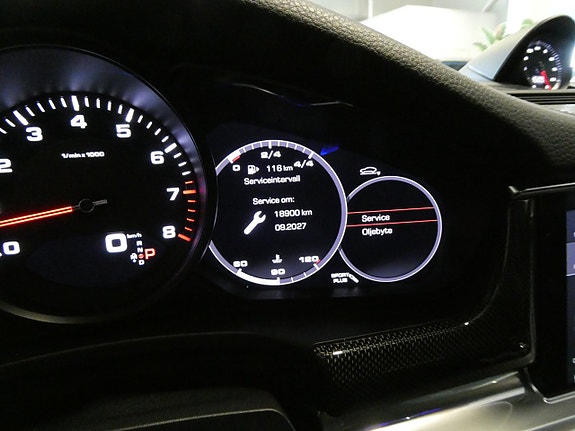 Porsche Panamera 4 17 of 26