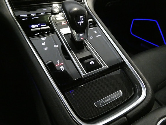 Porsche Panamera 4 24 of 26